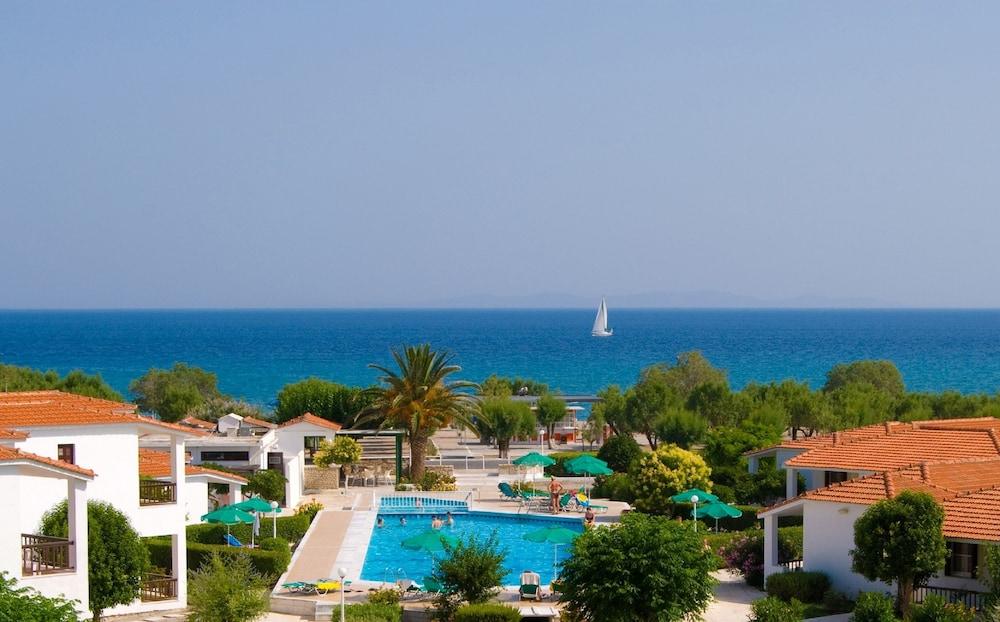 Fito Aqua Bleu Resort Питагорион Экстерьер фото