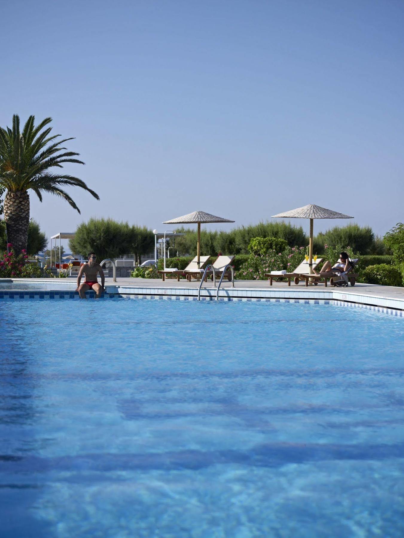 Fito Aqua Bleu Resort Питагорион Экстерьер фото
