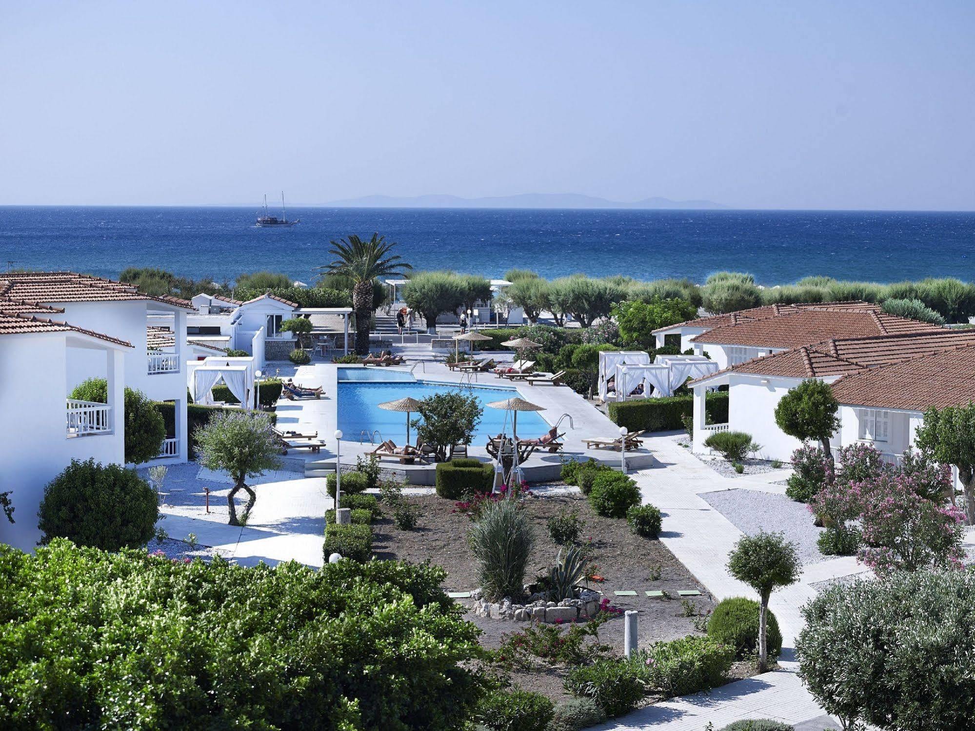 Fito Aqua Bleu Resort Питагорион Экстерьер фото